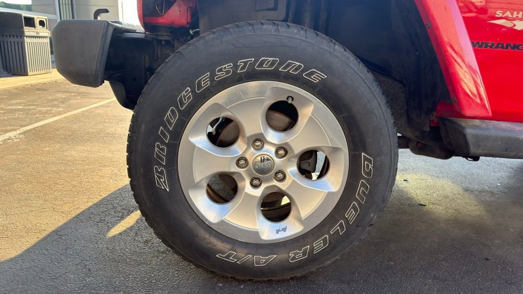 Used 2015 Jeep Wrangler Sahara w/ Dual Top Group image 8