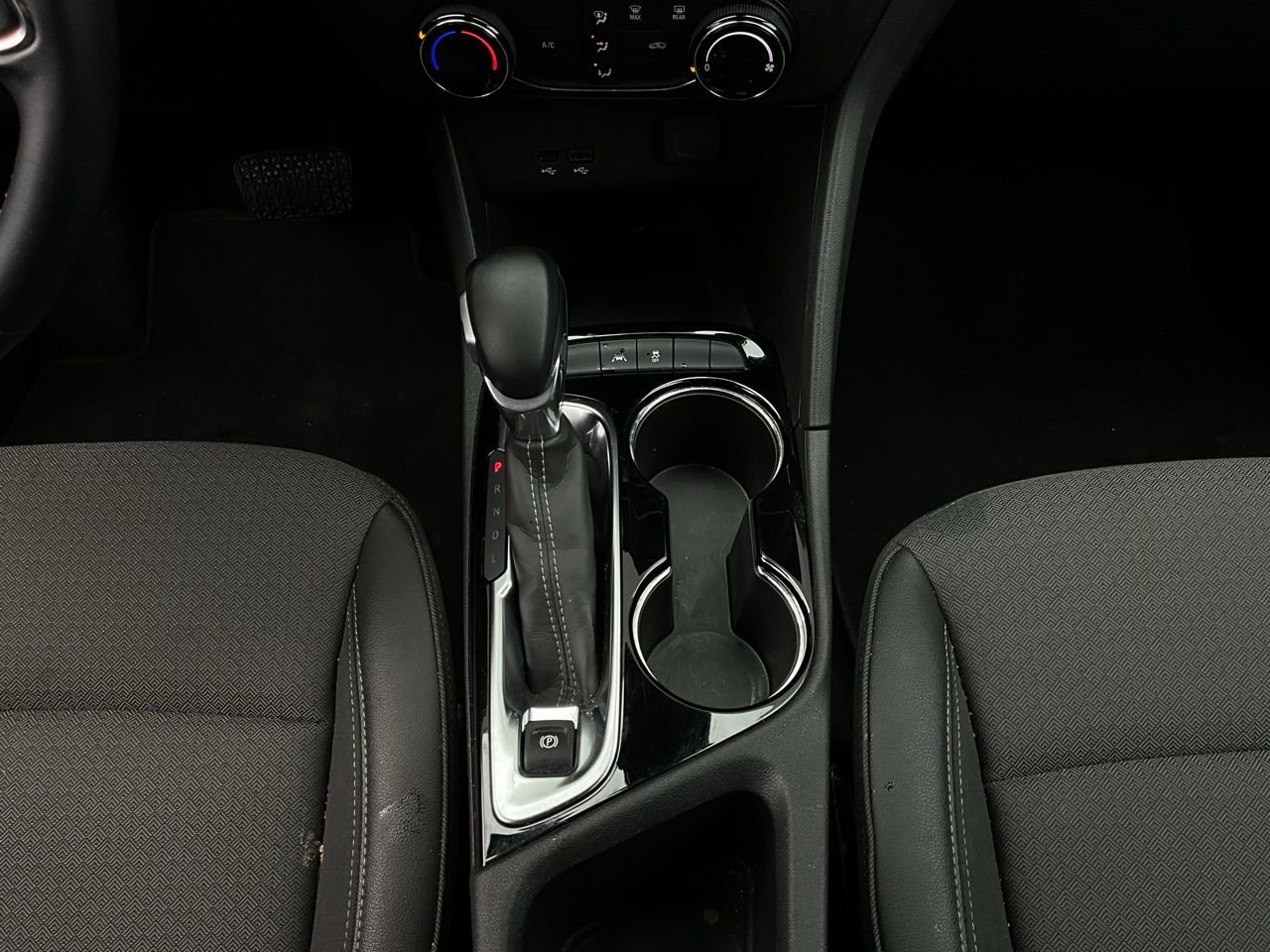 Used 2025 Buick Encore GX Preferred image 13