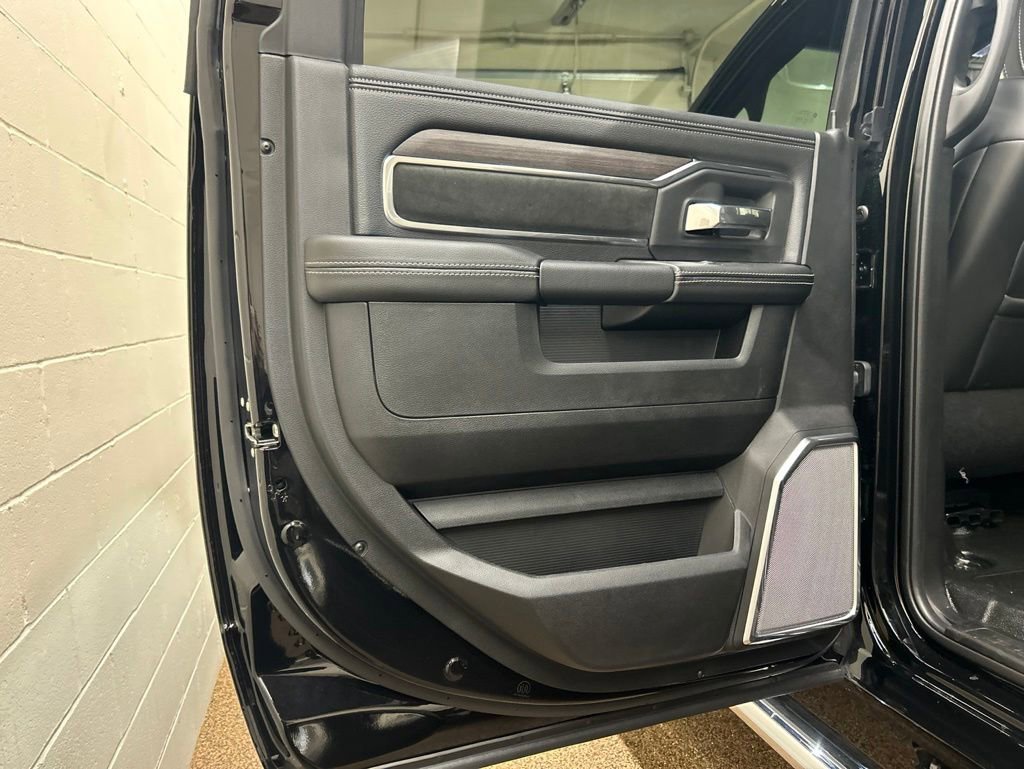 New 2026 RAM 4500 4x4 Crew Cab DRW w/ Laramie Trim Package image 13