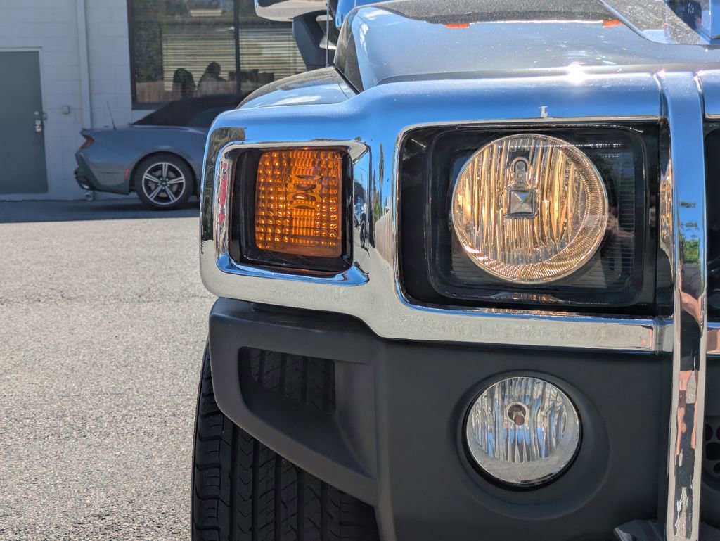 Used 2007 HUMMER H3 Luxury image 11