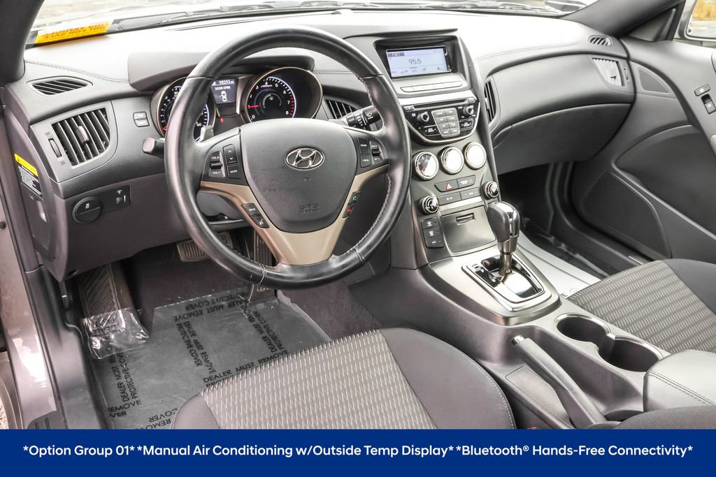 Used 2013 Hyundai Genesis 2.0T image 5