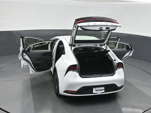Used 2025 Toyota Prius LE image 51