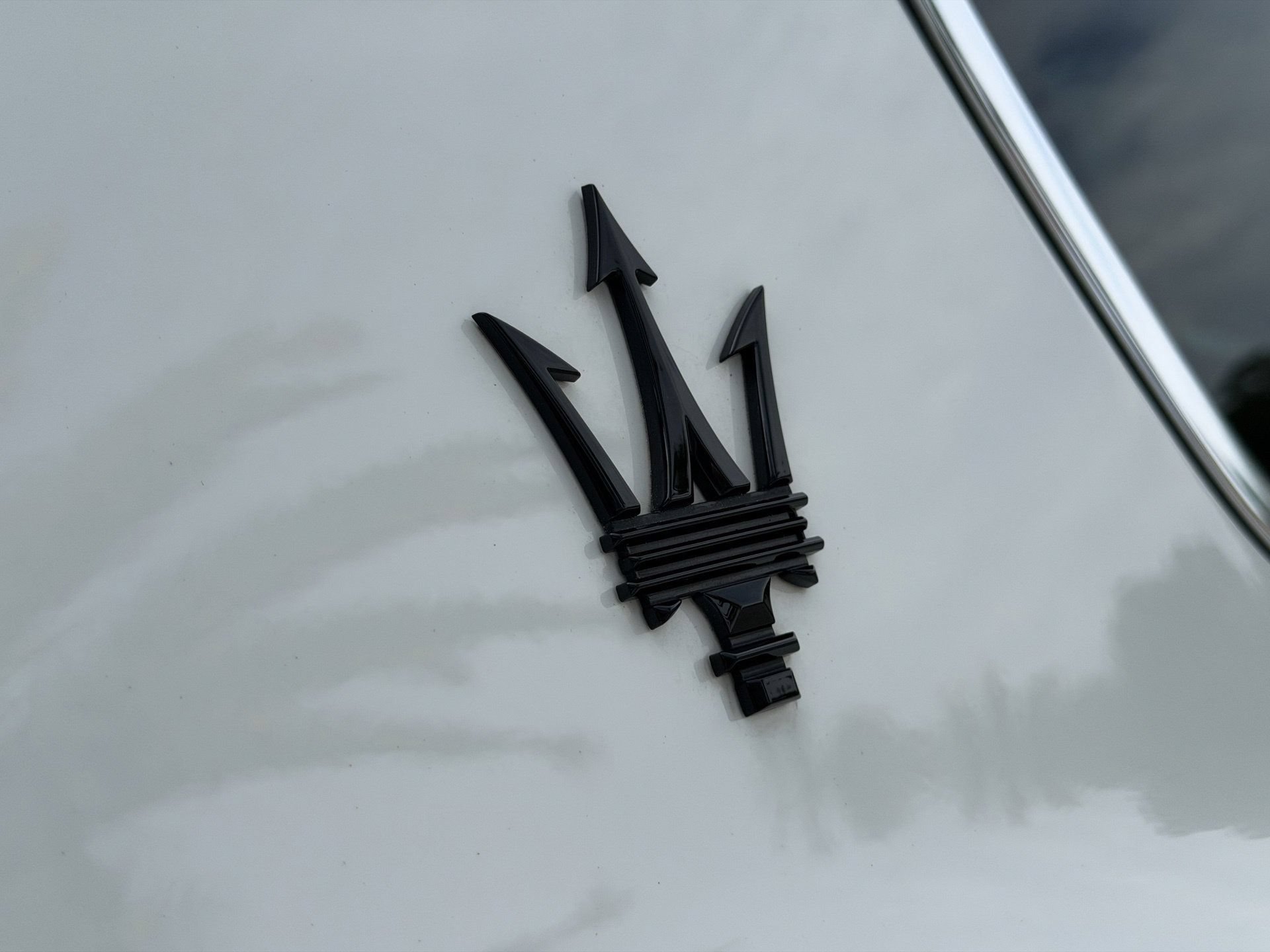 Used 2023 Maserati Levante Modena AWD/4WD image 18