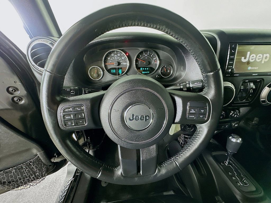 Used 2016 Jeep Wrangler Unlimited Sahara w/ Connectivity Group image 19