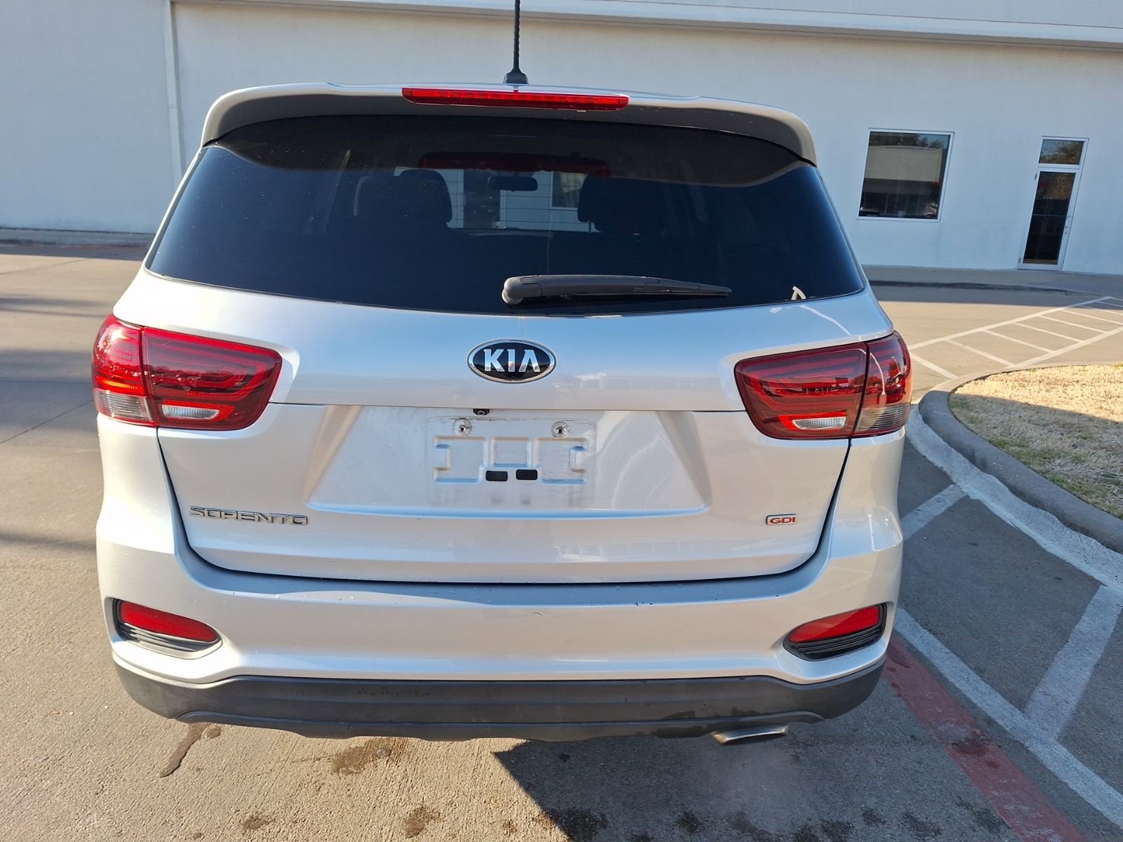 Used 2020 Kia Sorento L image 5