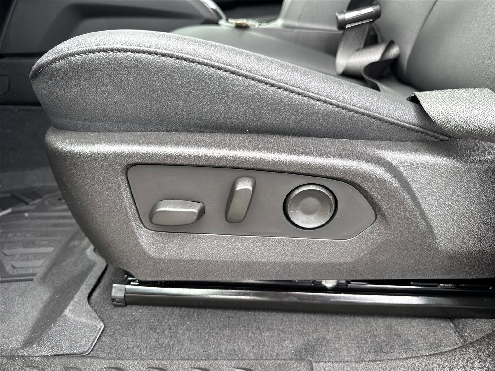 New 2026 Chevrolet Colorado Trail Boss AWD/4WD image 33