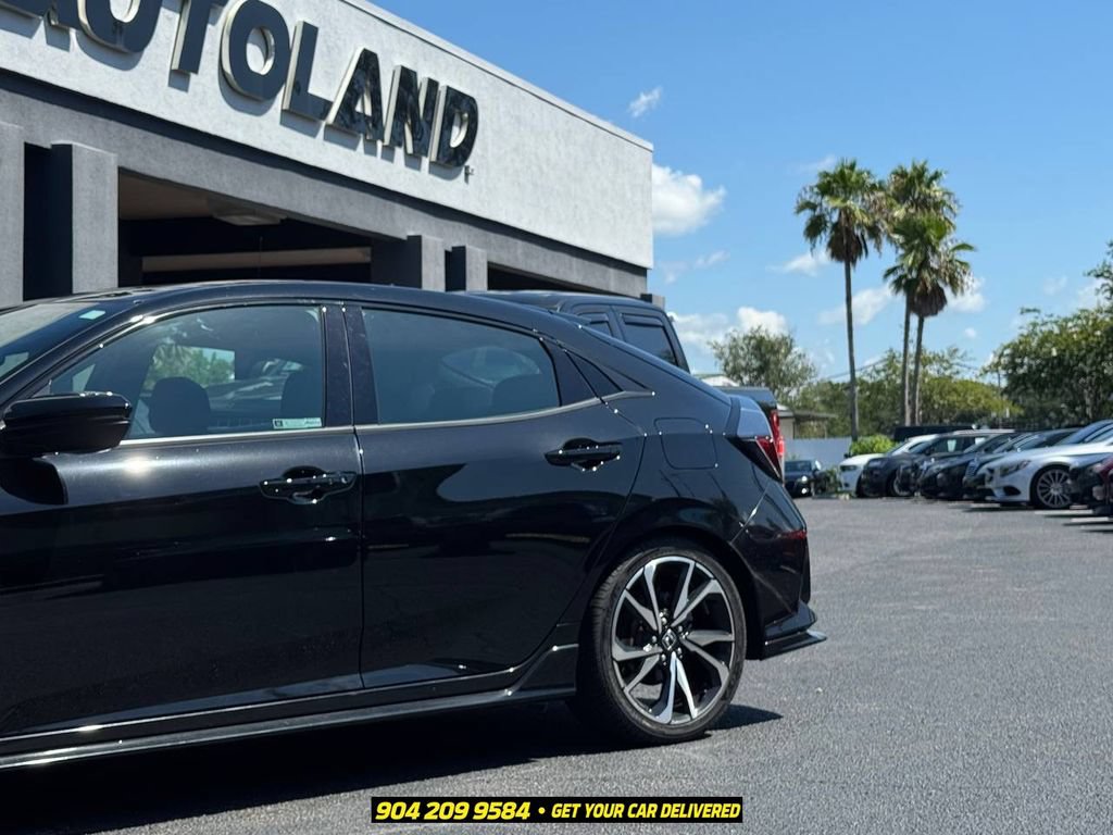 Used 2019 Honda Civic Sport Touring image 3