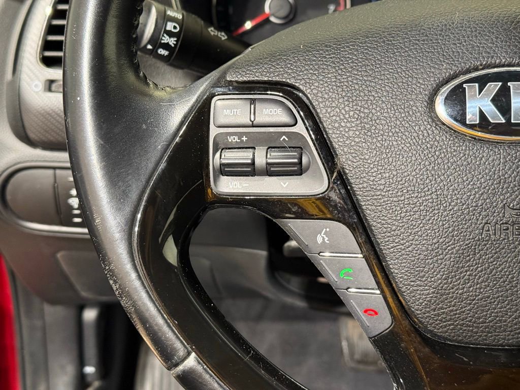 Used 2017 Kia Forte S image 21