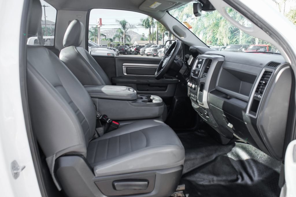 Used 2018 RAM 5500 Tradesman w/ Power & Remote Entry Group image 33