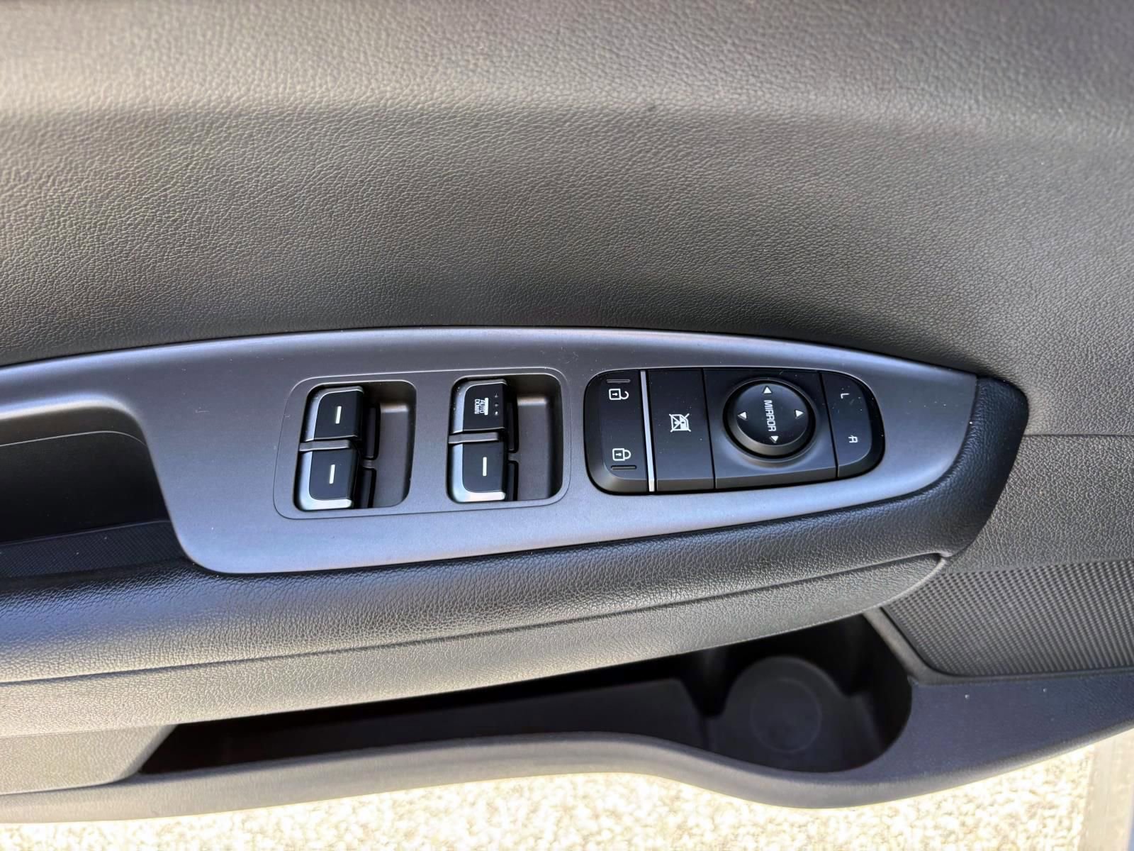 Used 2020 Kia Optima LX FWD image 13