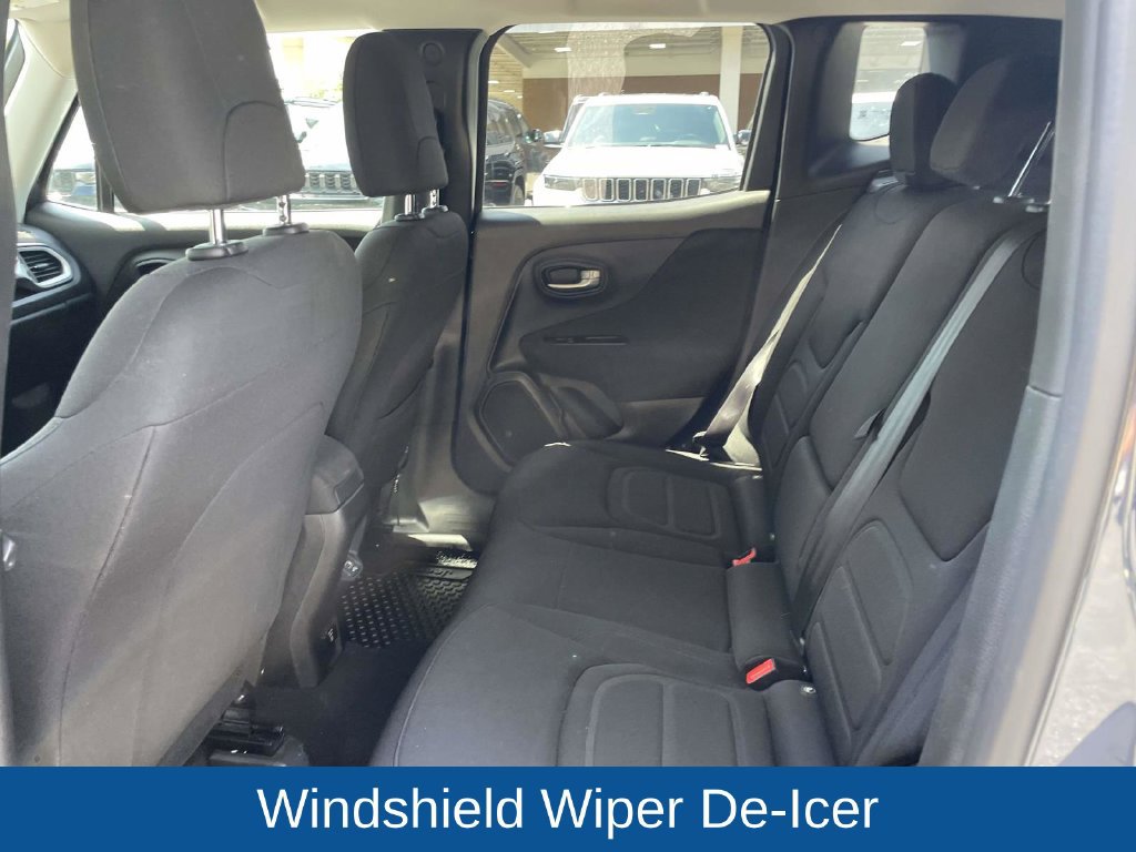Certified 2020 Jeep Renegade Latitude w/ Popular Equipment Group AWD/4WD image 19