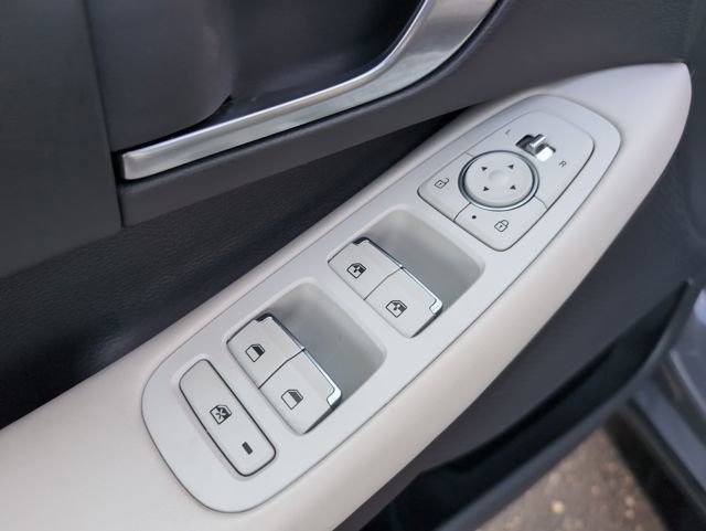 Used 2023 Hyundai Sonata SEL image 15