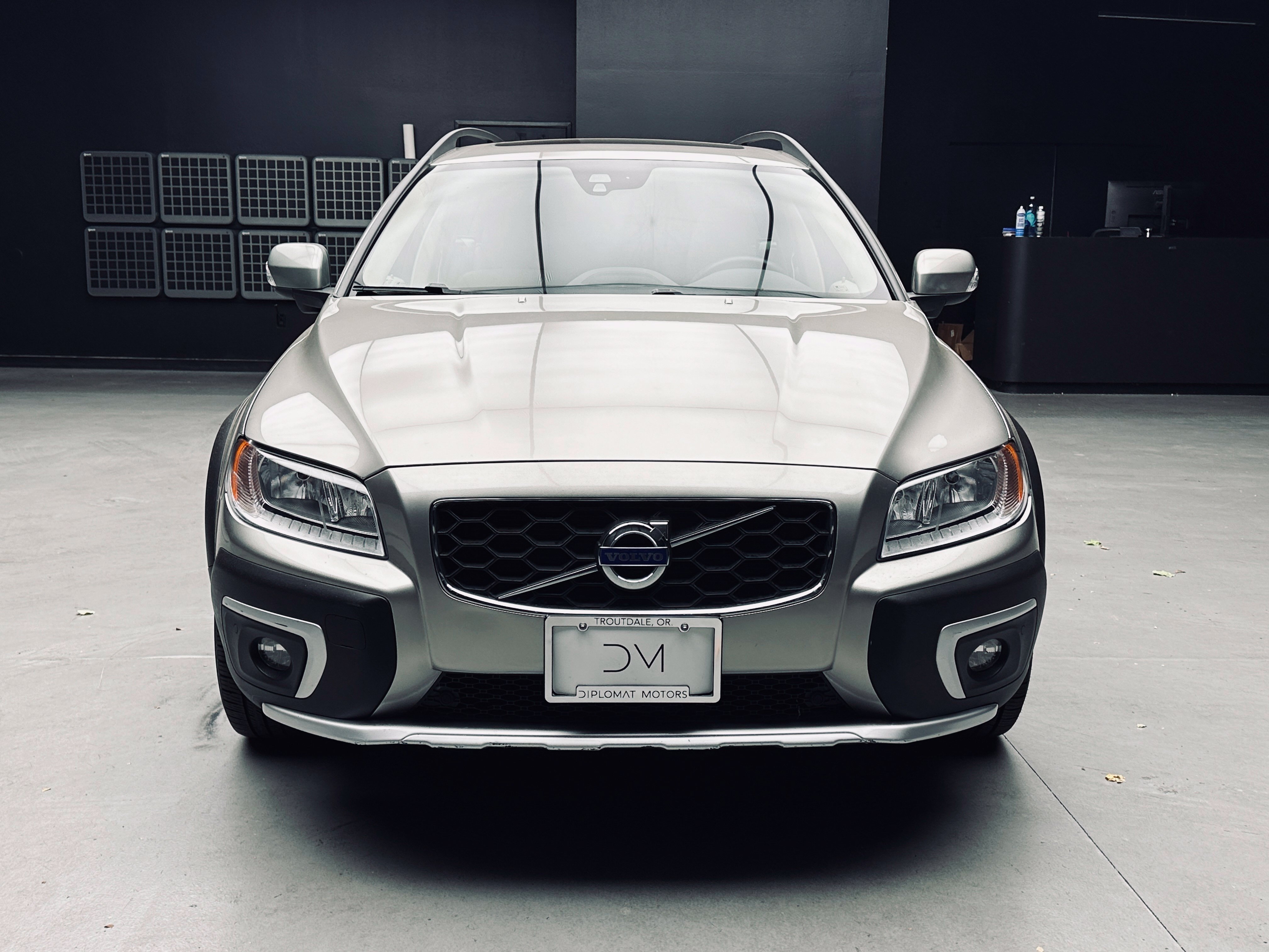 Used 2015 Volvo XC70 T5 Premier w/ Protection Package FWD image 10
