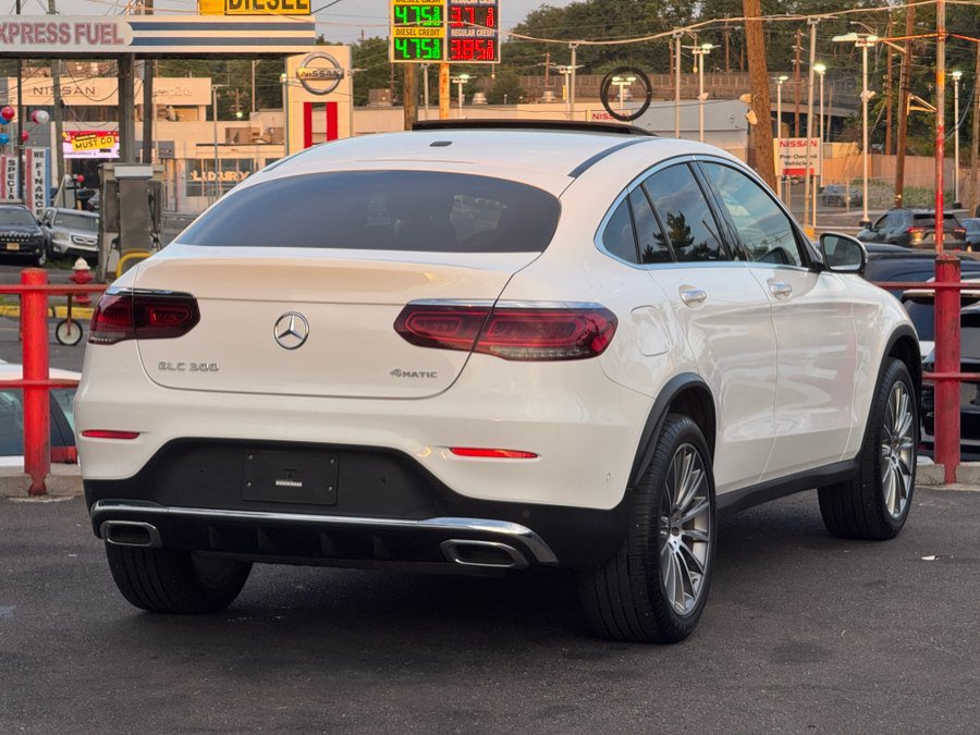 Used 2021 Mercedes-Benz GLC 300 4MATIC Coupe image 12