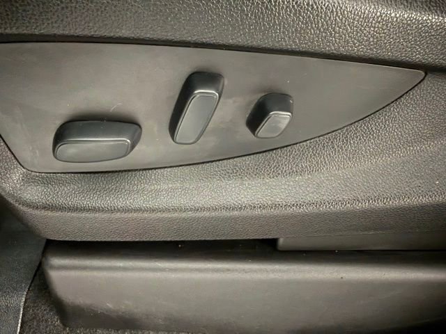 Used 2018 Chevrolet Silverado 1500 LT w/ Texas Edition image 26