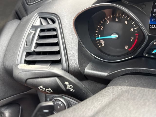 Used 2017 Ford Escape SE FWD image 23