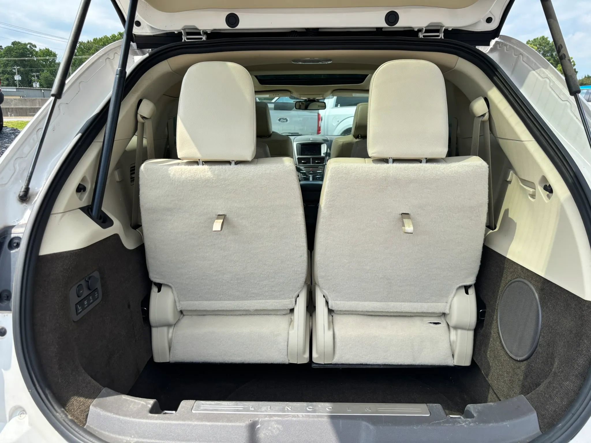 Used 2015 Lincoln MKT AWD w/ Equipment Group 201A image 12