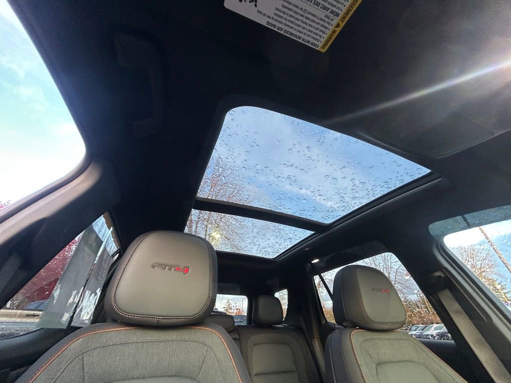 Used 2026 GMC Terrain AT4 w/ Technology Package II image 28