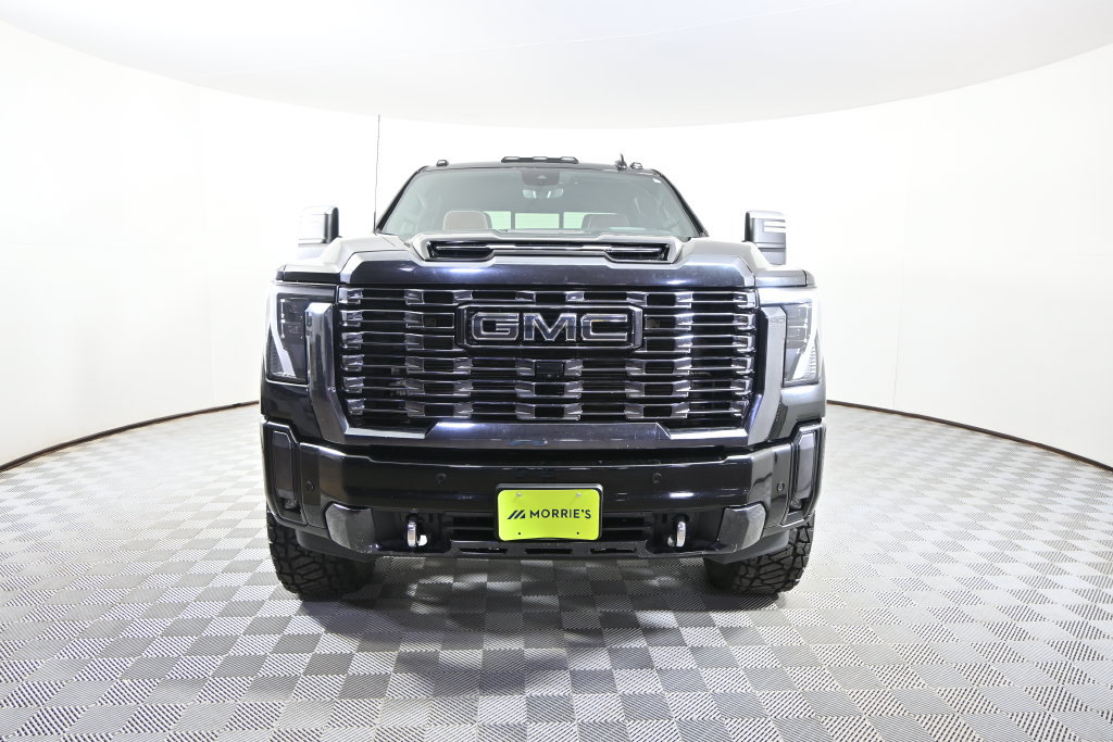 Used 2024 GMC Sierra 3500 Denali Ultimate AWD/4WD image 11