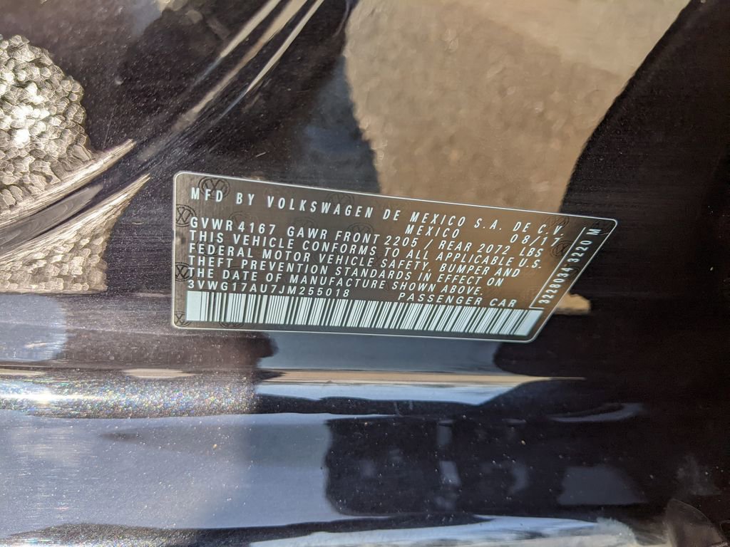 Used 2018 Volkswagen Golf S image 30