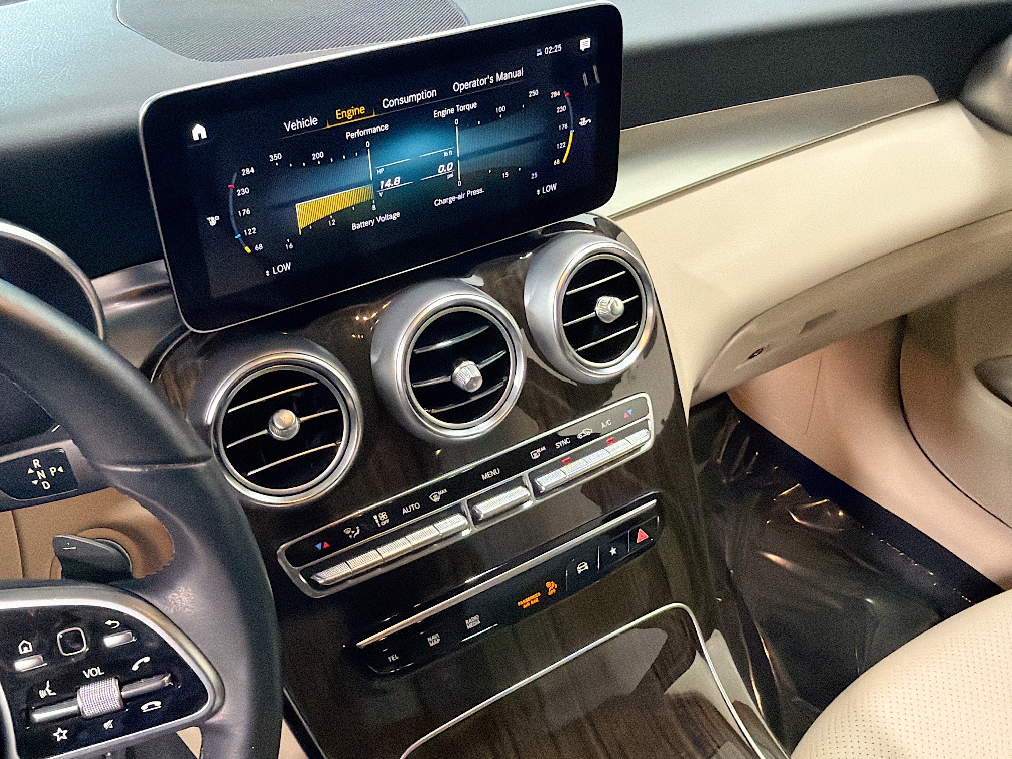 Used 2022 Mercedes-Benz GLC 300 image 25