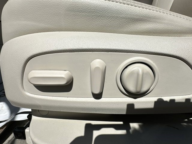 Certified 2021 GMC Acadia Denali w/ Denali Technology Package image 22