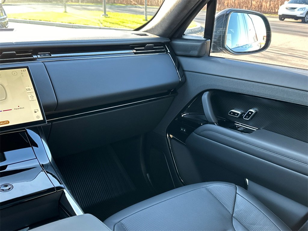 New 2024 Land Rover Range Rover Sport image 29