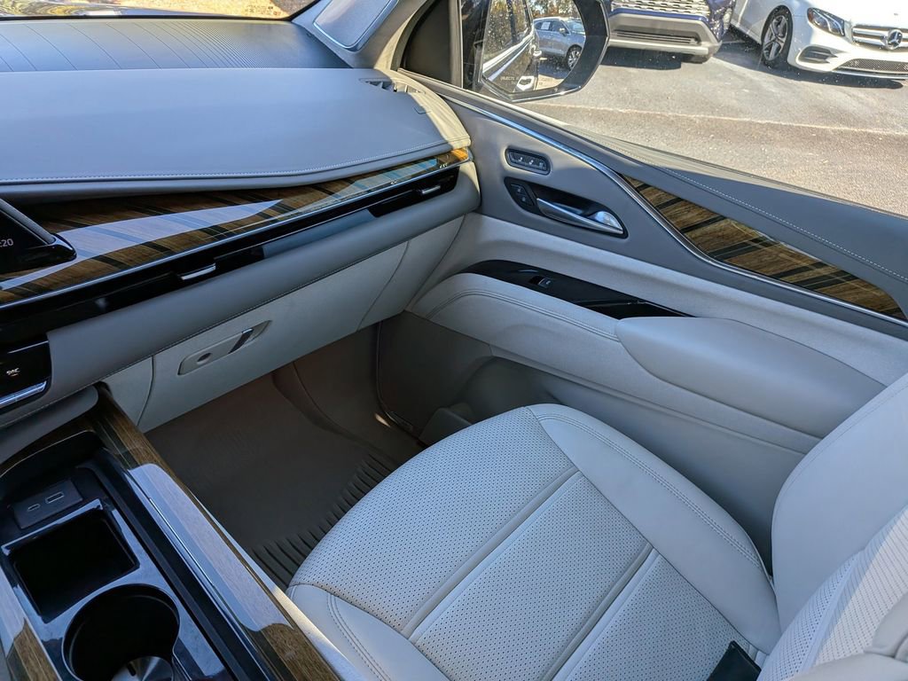 Used 2023 Cadillac Escalade Premium Luxury Platinum w/ LPO, Radiant Package image 20