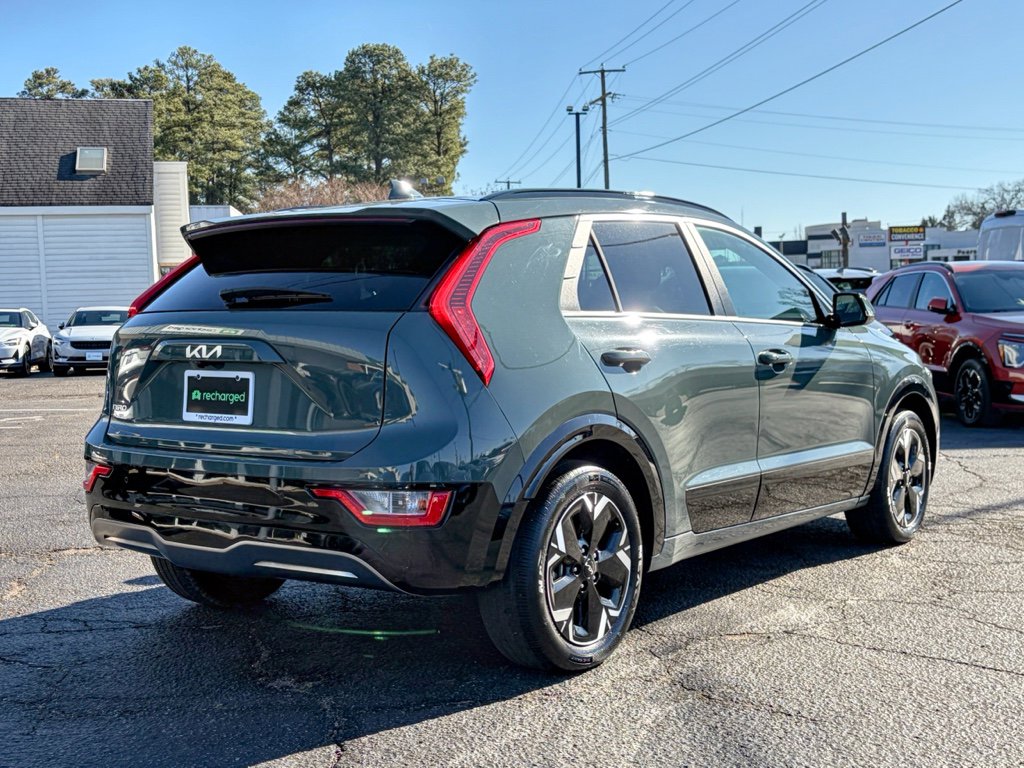 Used 2023 Kia Niro Wind w/ Wind Preserve Package image 3