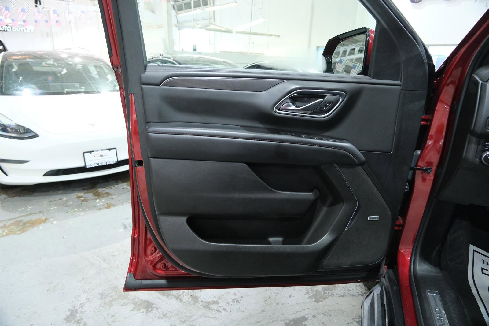 Used 2022 Chevrolet Tahoe RST w/ Luxury Package image 18