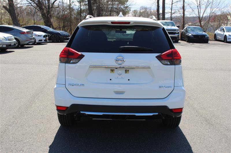 Used 2017 Nissan Rogue SV image 6