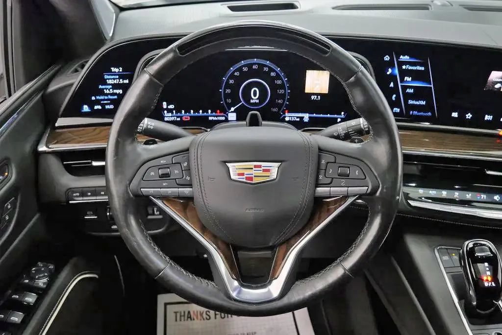 Used 2024 Cadillac Escalade Premium Luxury Platinum AWD/4WD image 26