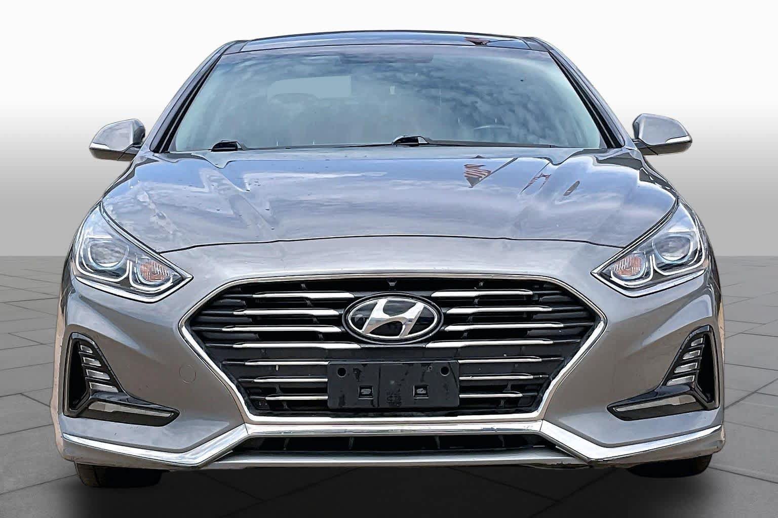 Used 2018 Hyundai Sonata Limited FWD image 4
