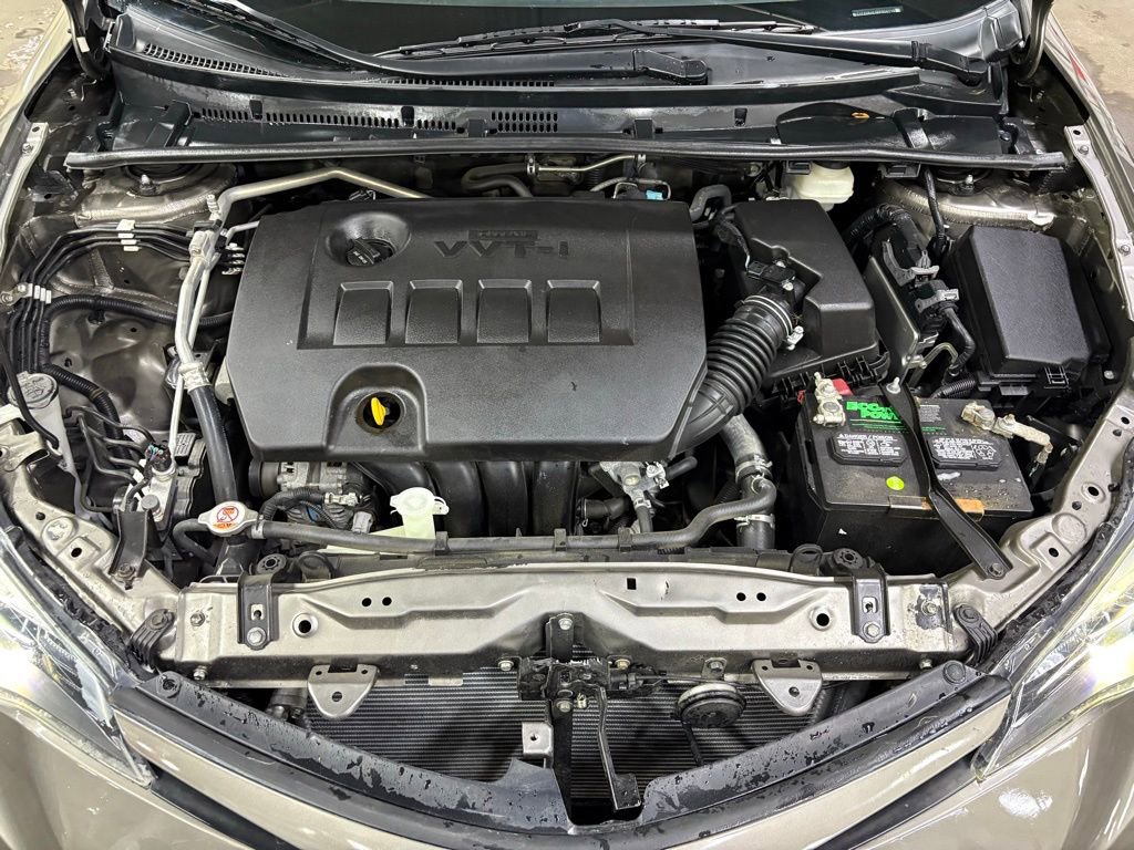 Used 2019 Toyota Corolla SE FWD image 23