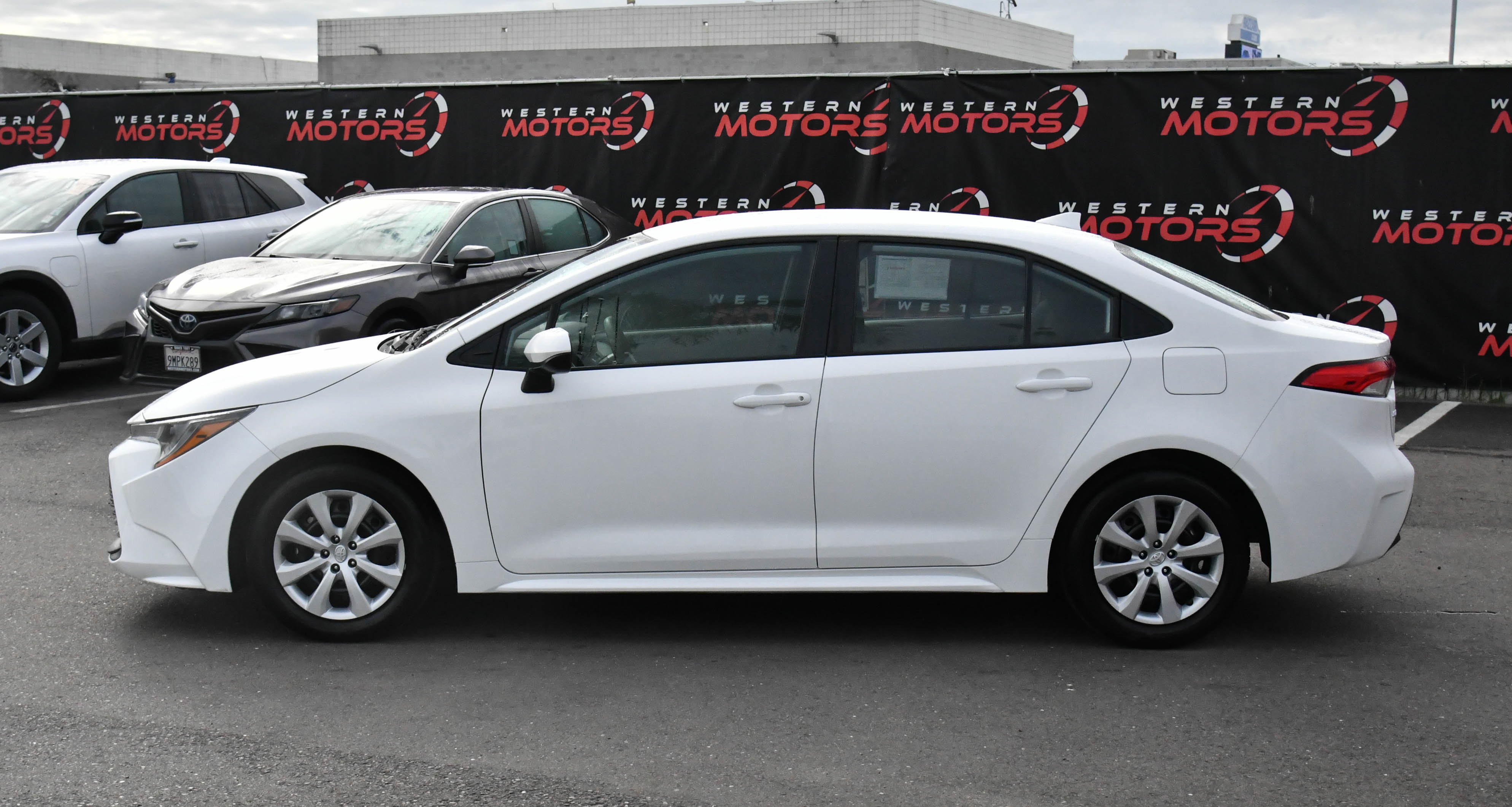 Used 2025 Toyota Corolla LE image 4
