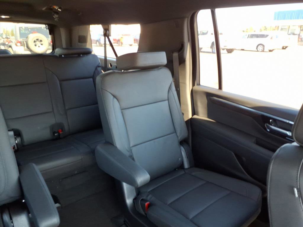 New 2026 Chevrolet Suburban Z71 w/ Comfort Package image 15