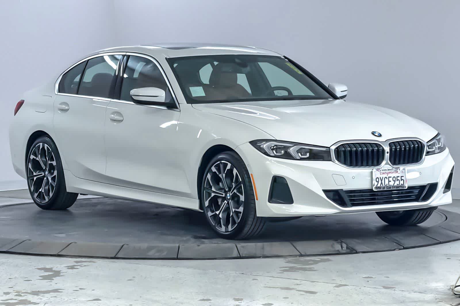 Used 2026 BMW 330i Sedan w/ Premium Package RWD image 9
