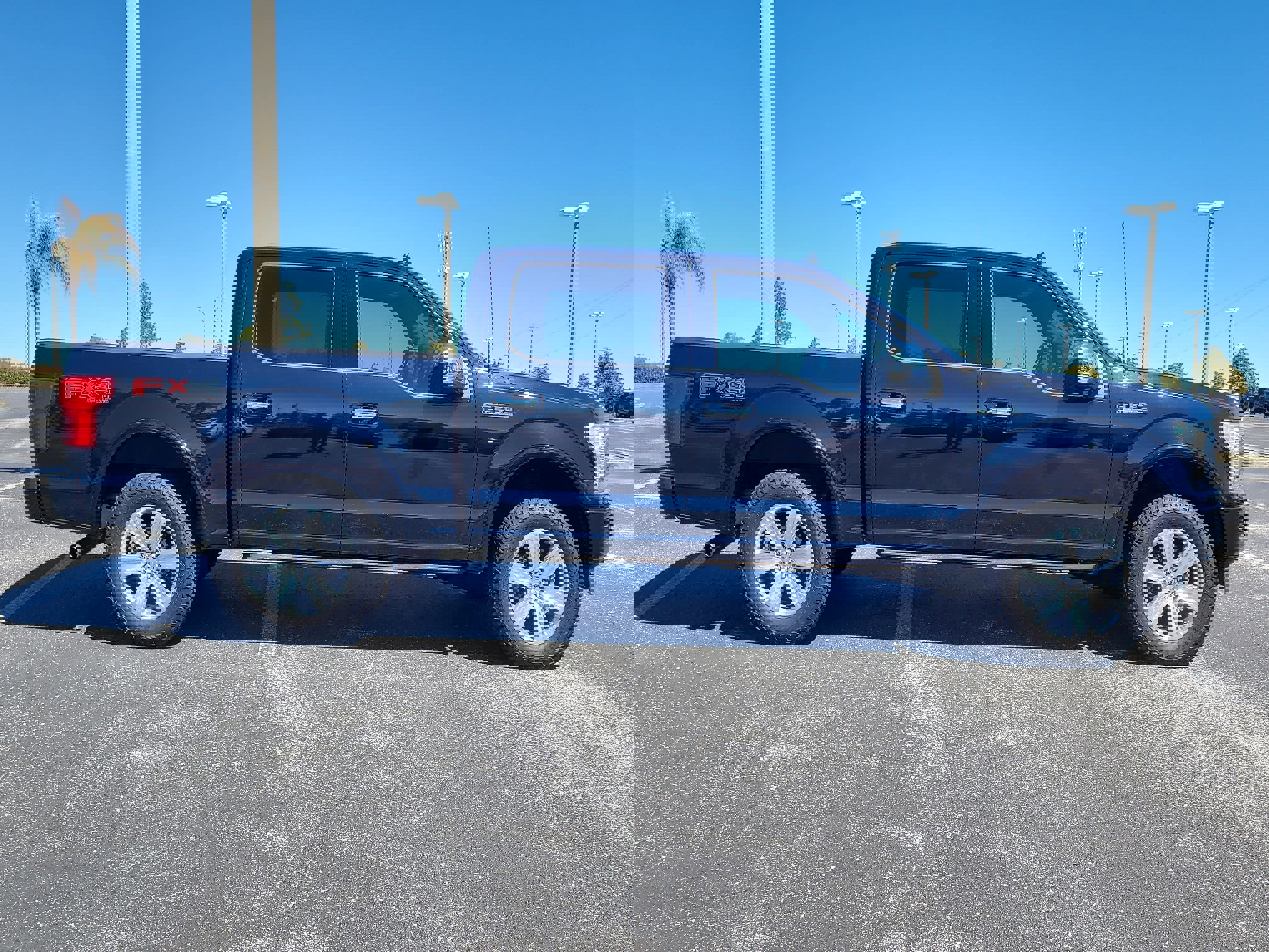 Used 2019 Ford F150 Platinum w/ Equipment Group 701A Luxury image 8