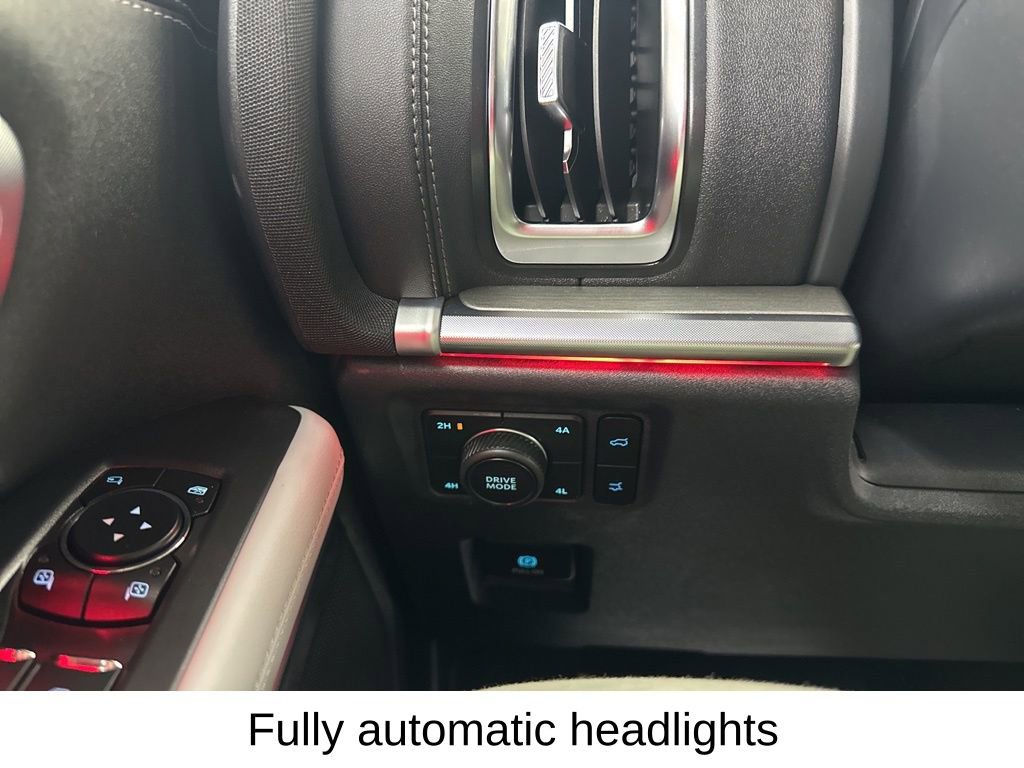 Used 2025 Ford Expedition Platinum image 40