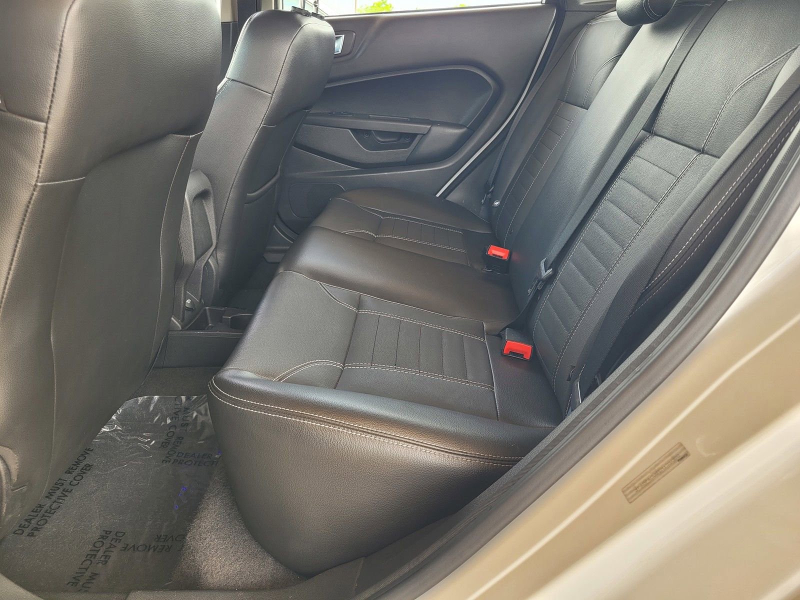 Used 2014 Ford Fiesta Titanium FWD image 10