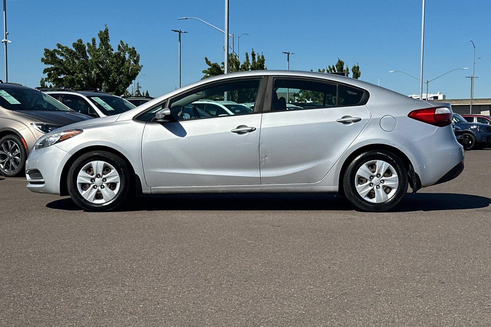 Used 2016 Kia Forte LX FWD image 6