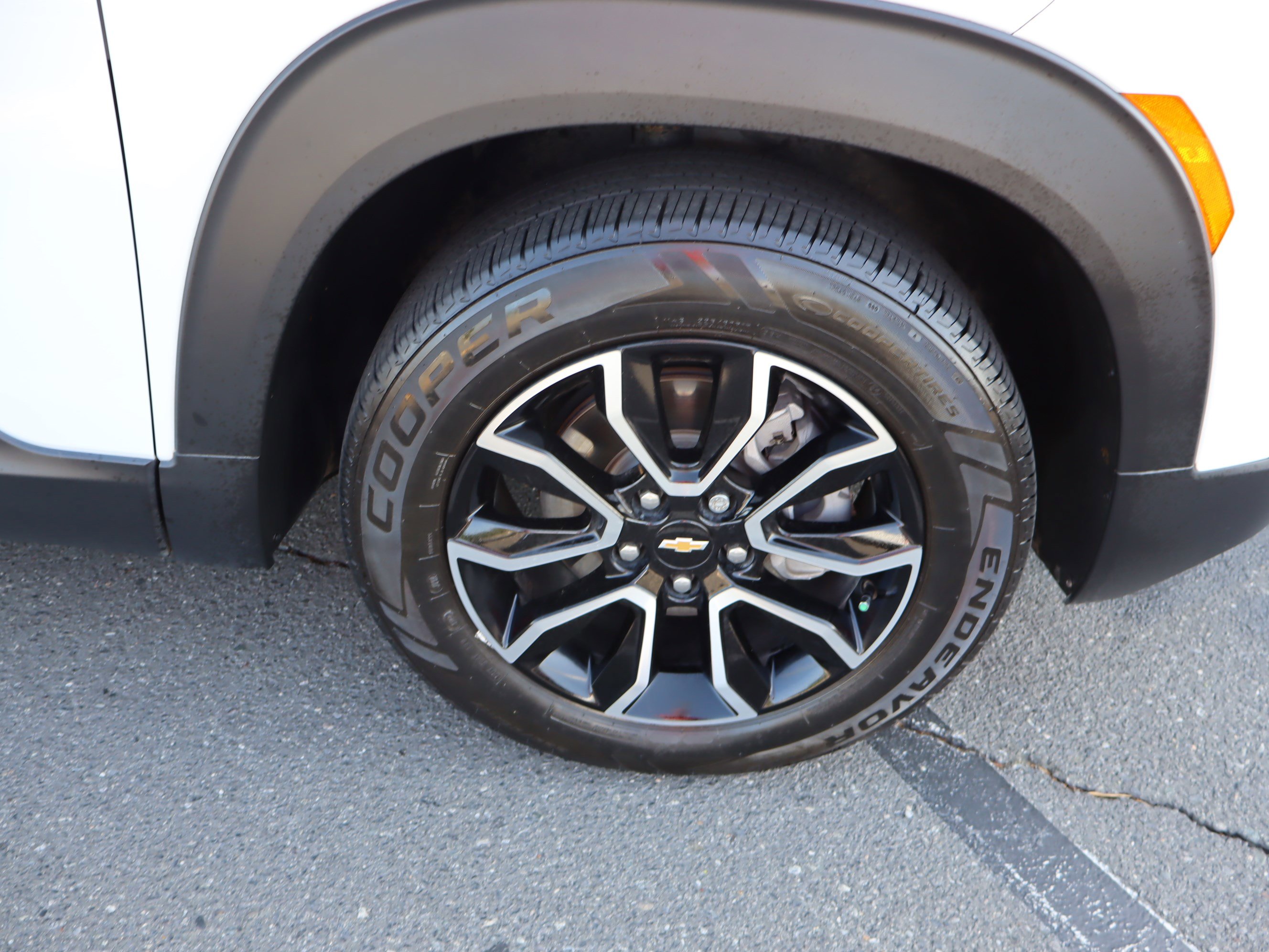 Used 2021 Chevrolet TrailBlazer ACTIV w/ Technology Package FWD image 37