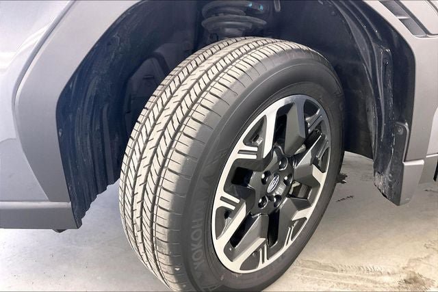 Used 2025 Subaru Forester Premium AWD/4WD image 34