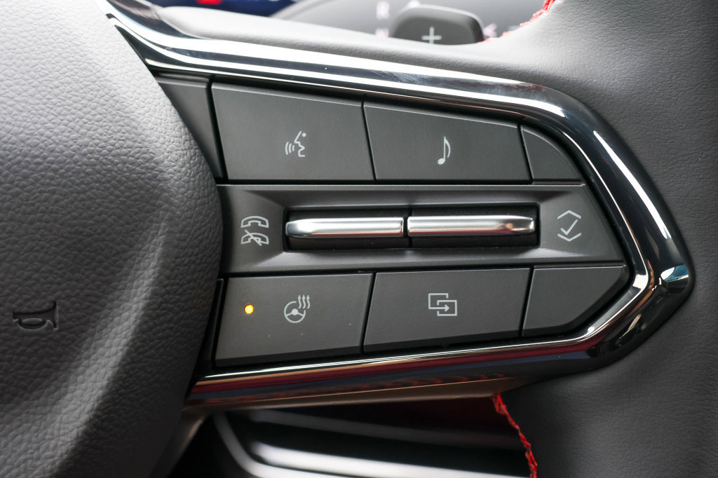 New 2027 Chevrolet Equinox RS w/ Convenience Package III FWD image 25