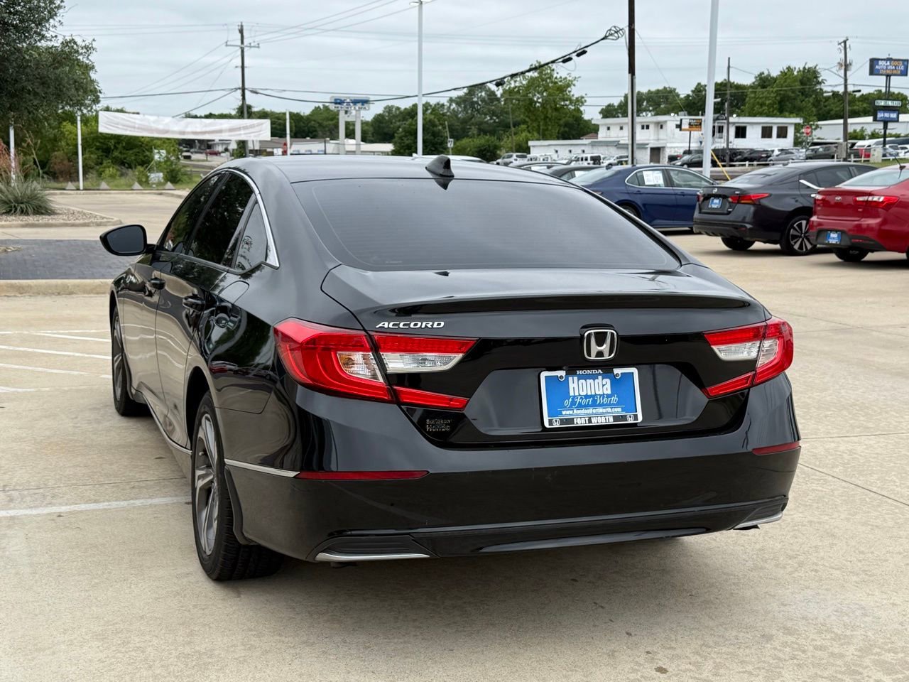 Used 2020 Honda Accord EX image 3