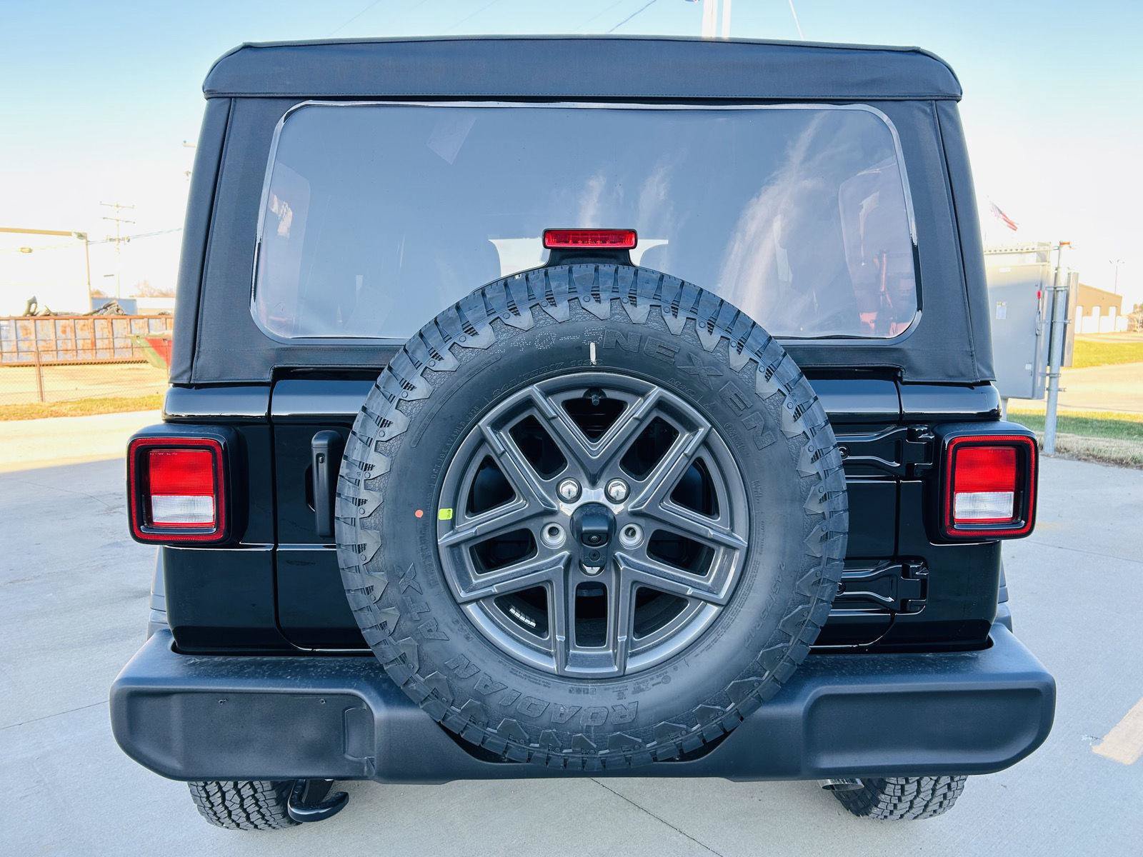 New 2026 Jeep Wrangler Unlimited Sport AWD/4WD image 35