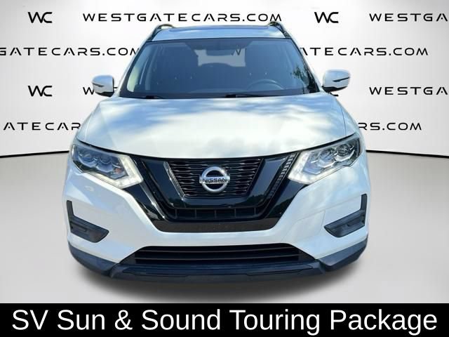 Used 2017 Nissan Rogue SV AWD/4WD image 2