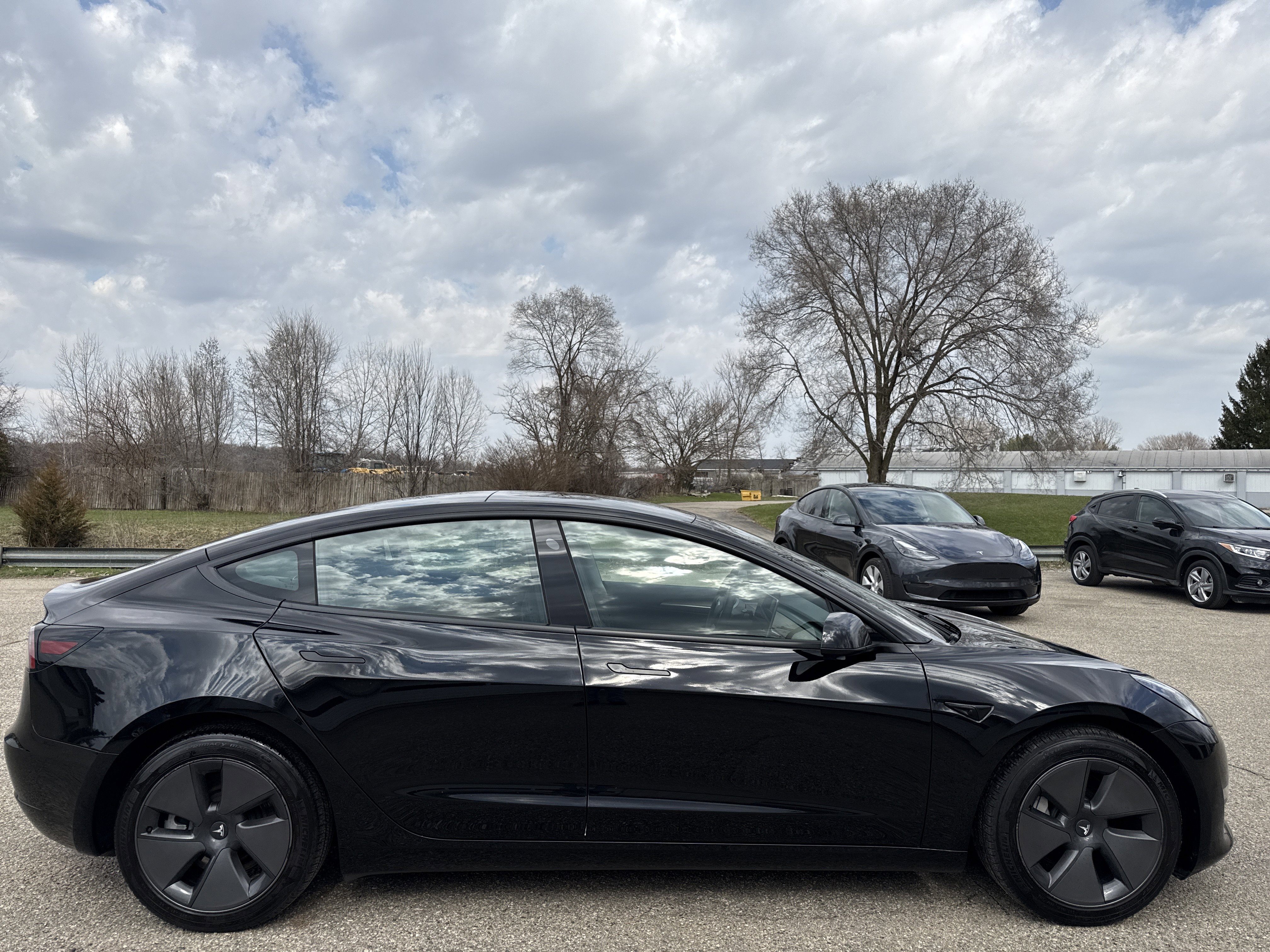 Used 2023 Tesla Model 3 Standard Range image 6