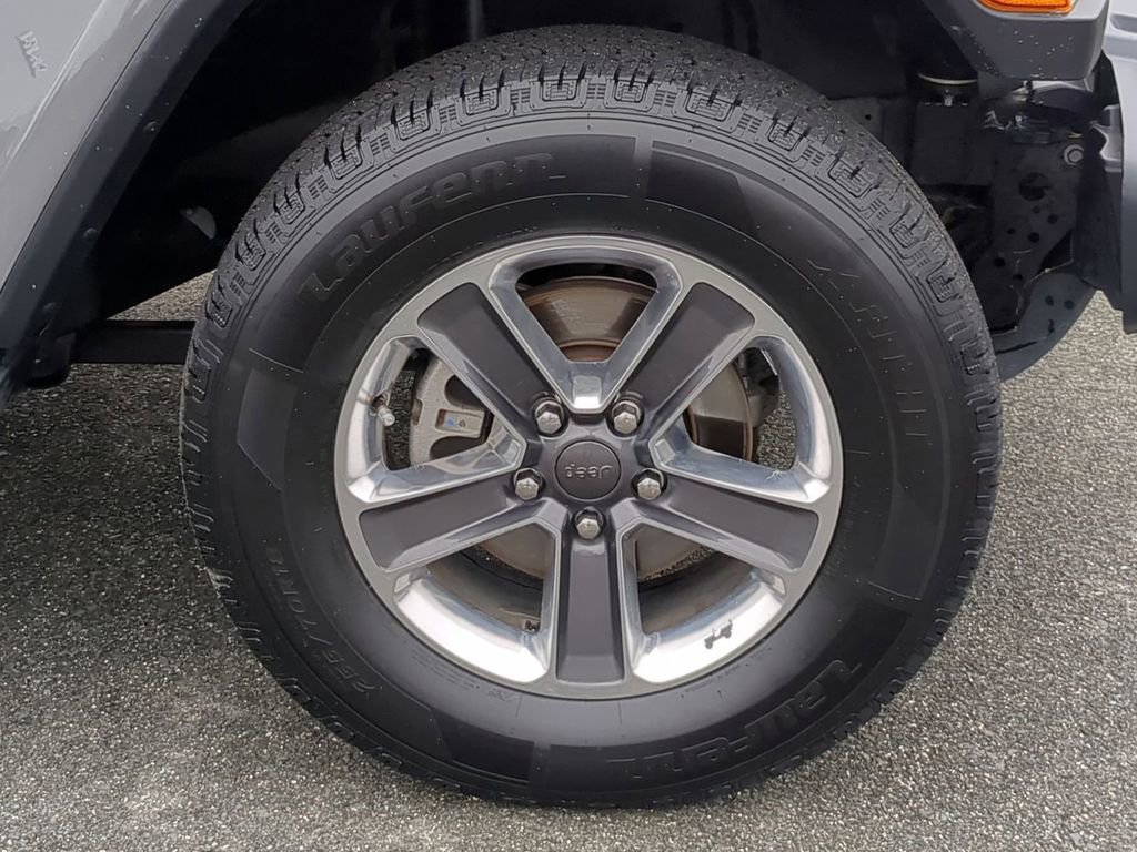 Used 2020 Jeep Wrangler Unlimited Sahara image 10