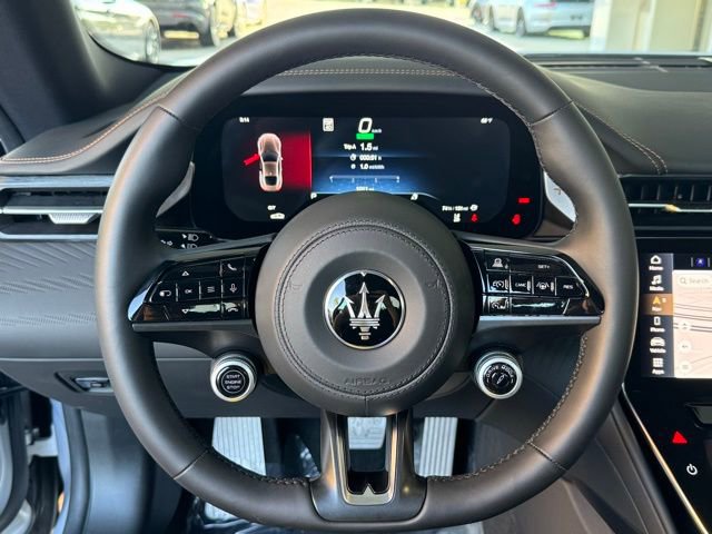 Used 2025 Maserati GranTurismo Folgore image 12